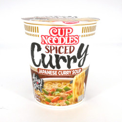 Tazza di ramen istantaneo con aroma di curry speziato, NISSIN CUP NOODLE