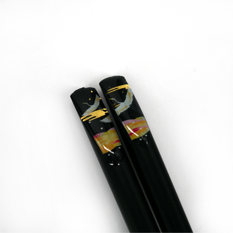 Pair of Japanese chopsticks in natural wood - WAKASA NURI TSURU
