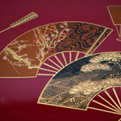 red lacquered effect tray, KENROKU, fans