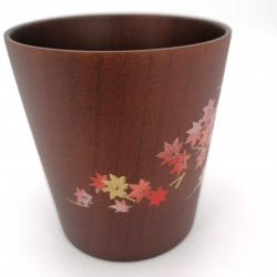 Japanese tea cup in dark natsume wood with gold and silver lacquered maple leaves pattern, MAKIE SAKURA