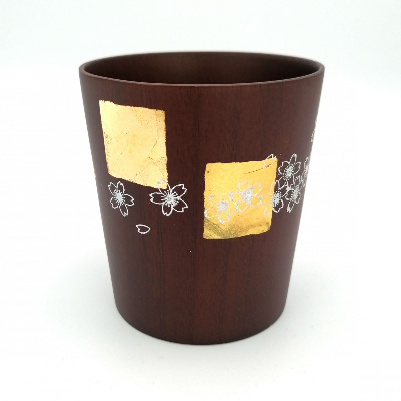 Taza de té japonesa en madera natsume oscura con motivo de flor de cerezo lacado en oro y plata, MAKIE SAKURA