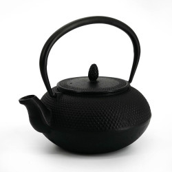 Black enameled Japanese cast iron teapot, ROJI ARARE, 0.9lt