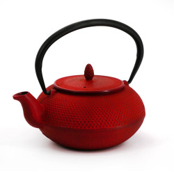 Red enameled Japanese cast iron teapot, ROJI ARARE, 0,9lt