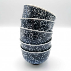 Set de 5 tasses japonaises bleues et petites fleurs de prune - UME