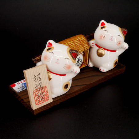 Dúo de pequeños gatos japoneses para la celebración del sake, SAKE NEKO