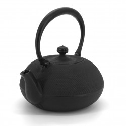 Japanese cast iron kettle, ARARE, 1.6 L, sabi black small dots