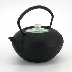 Petite théière ronde en fonte prestige japonaise, CHÛSHIN KÔBÔ HIRATSUBO, TAKE , 0,7 L