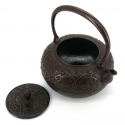 Japanese brown cast iron kettle with Flower pattern, FURAWAZU, 1.6 L