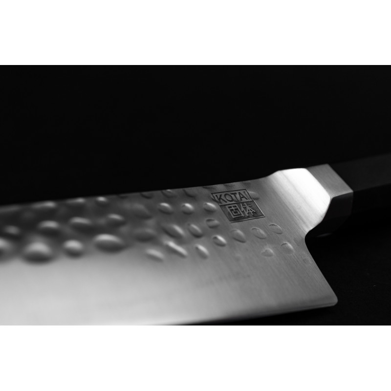 Cuchillo de cocina japonés martillado pequeño (cuchillo universal) Bunka - con saya magnética y caja de regalo - hoja 13,5 cm