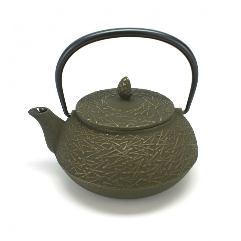 Japanese cast iron teapot. IWACHU. HAKEME brown Matsuba. 0.65lt