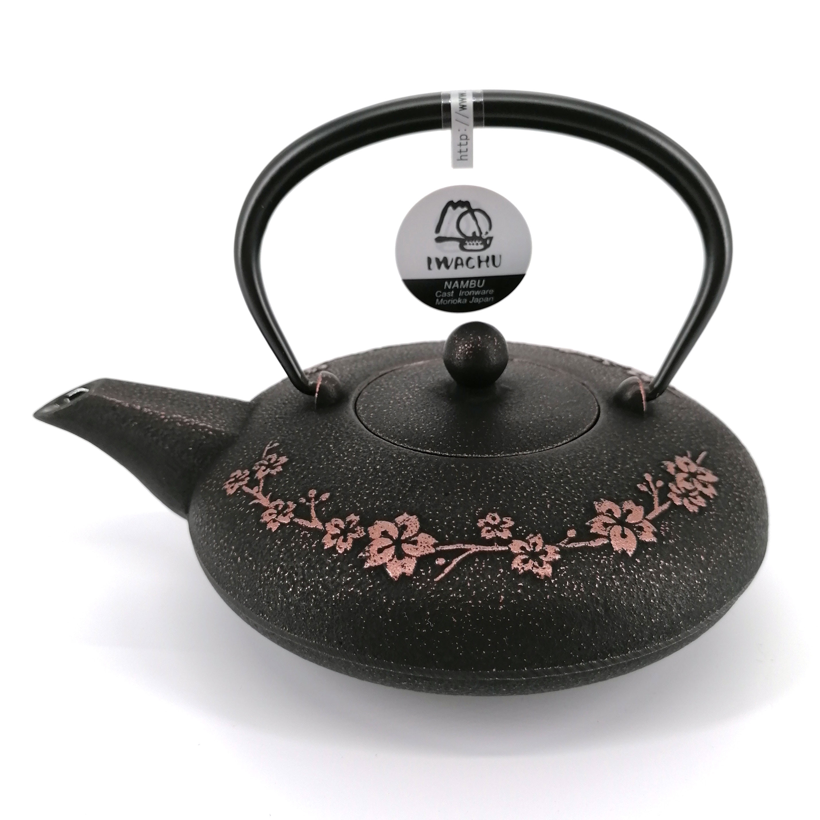 https://kyotoboutique.fr/55793/japanese-cast-iron-teapot-iwachu-wa-sakura-06-lt-copper-black.jpg