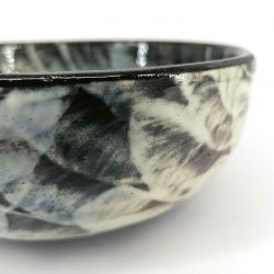 Small Japanese ceramic donburi bowl, black and white - HAKARI