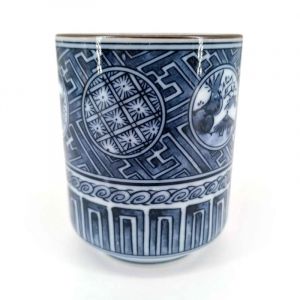 Japanische Keramik-Teetasse, weiß mit traditionellen blauen Mustern - DENTO-TEKINA