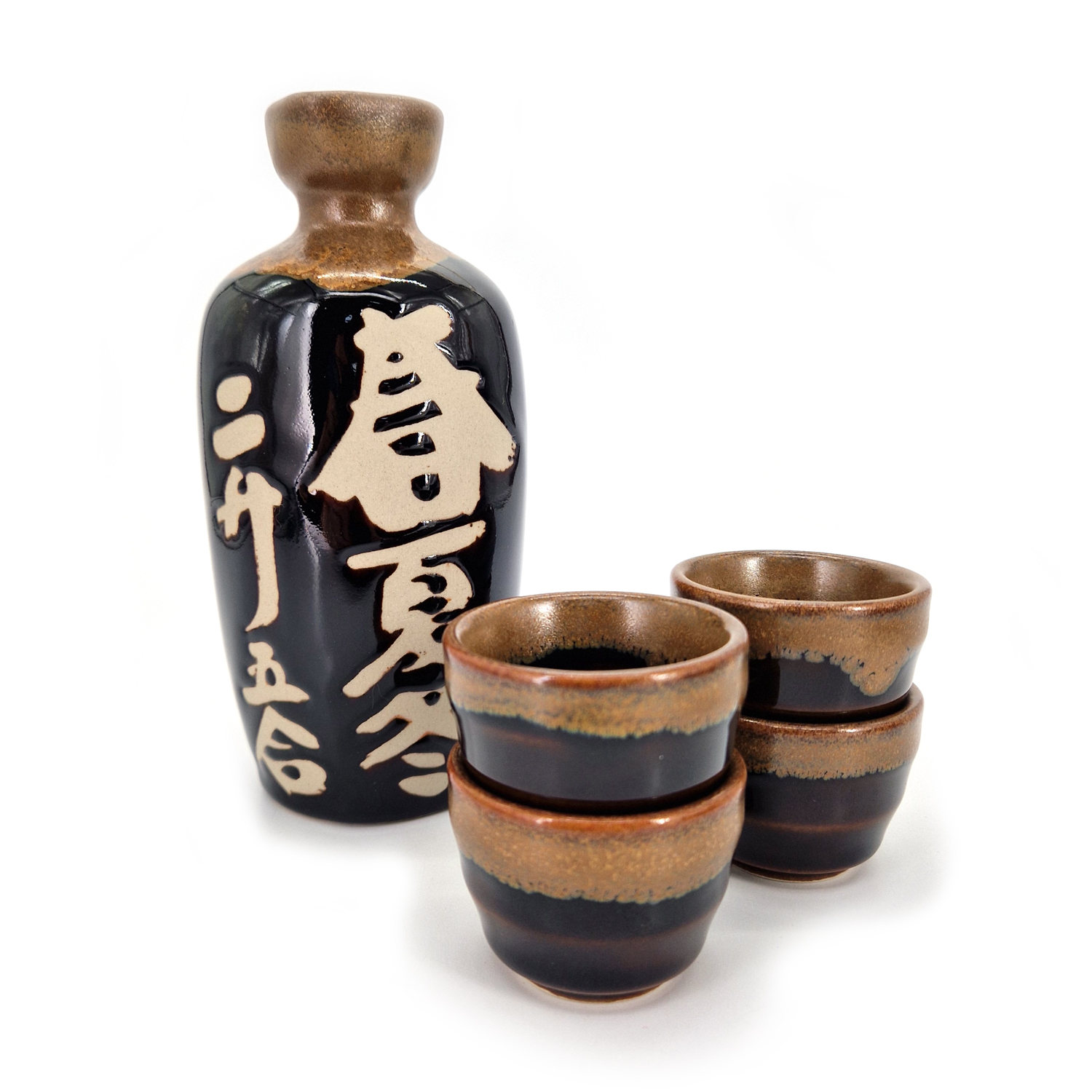 https://kyotoboutique.fr/69416/set-da-sake-tradizionale-giapponese-4-tazze-e-1-bottiglia-sake-tokkuri.jpg