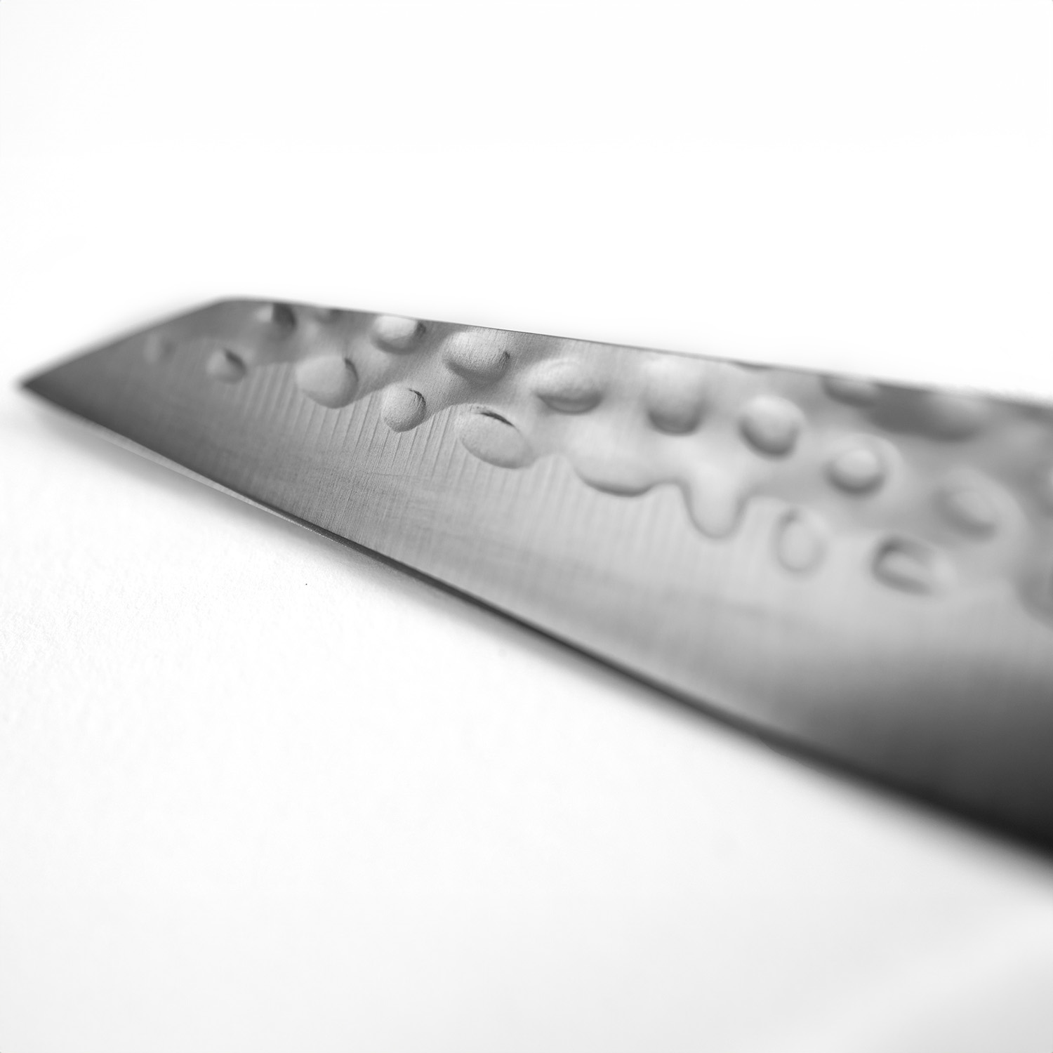 Couteau de cuisine japonais d'office BUNKA martelé-avec saya