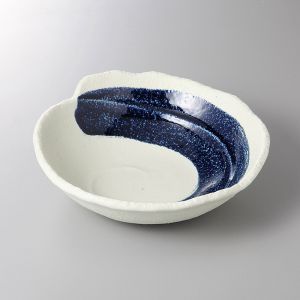 Plato hondo blanco japonés, KONSEKI, pincel azul