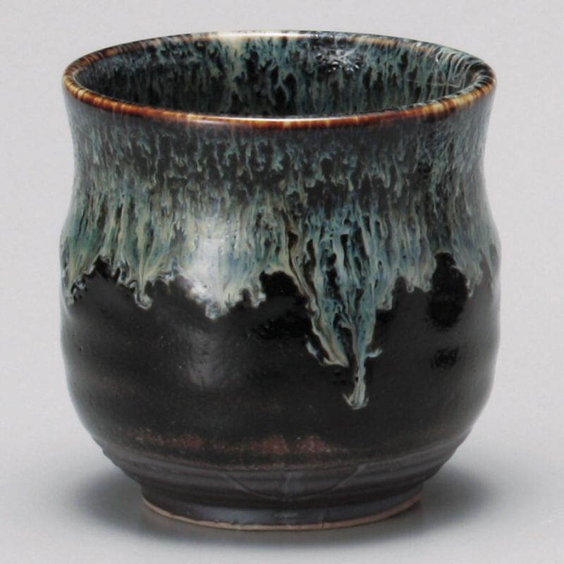 Ceramic tea cup, black, green infused paint - CHUNYU