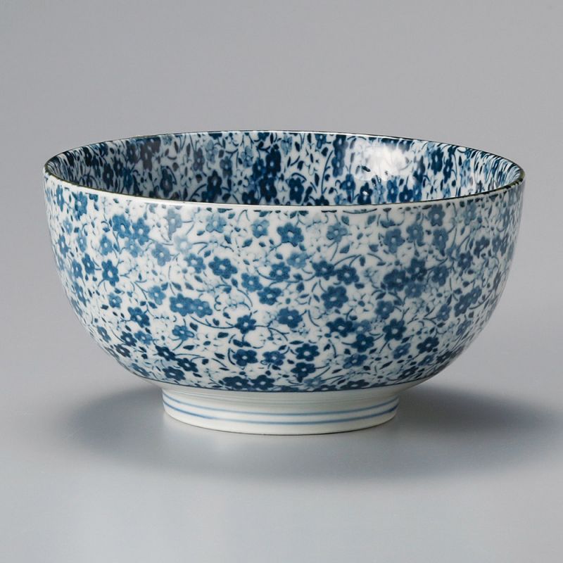 kleine Schale mit traditionellem japanischen Reis BLUE FLOWER