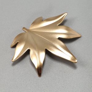 Japanische goldene Essstäbchenauflage, TSUBAME SHINKO KINMOMIJI