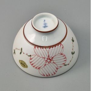 Japanese ceramic rice bowl, red sakura - AKAI SAKURA