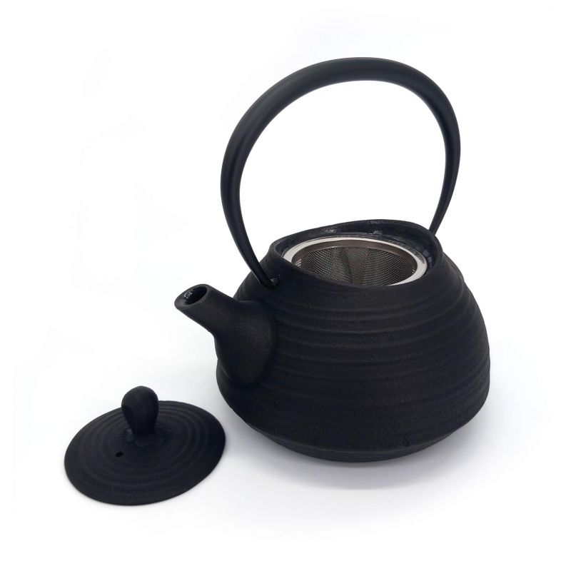 Japanese black cast iron teapot from Japan, ITCHU-DO HAKEME + trivet