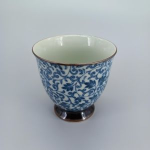 Taza de cerámica japonesa con motivos florales SUÎTO azul - B