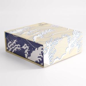 Sake set with one bottle and 4 cups, KANAGAWA URANAMI, wave