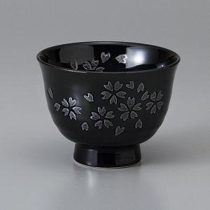 Tasse japonaise à thé en céramique noire fleurs de Sakura- KOKUO